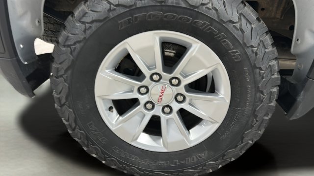 Used 2024 GMC Sierra 1500 SLE AWD/4WD image 39