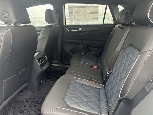 New 2026 Volkswagen Atlas Cross Sport SEL Premium R-Line AWD/4WD image 29