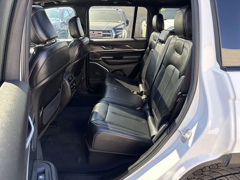 Used 2024 Jeep Grand Cherokee Limited 4xe AWD/4WD image 25