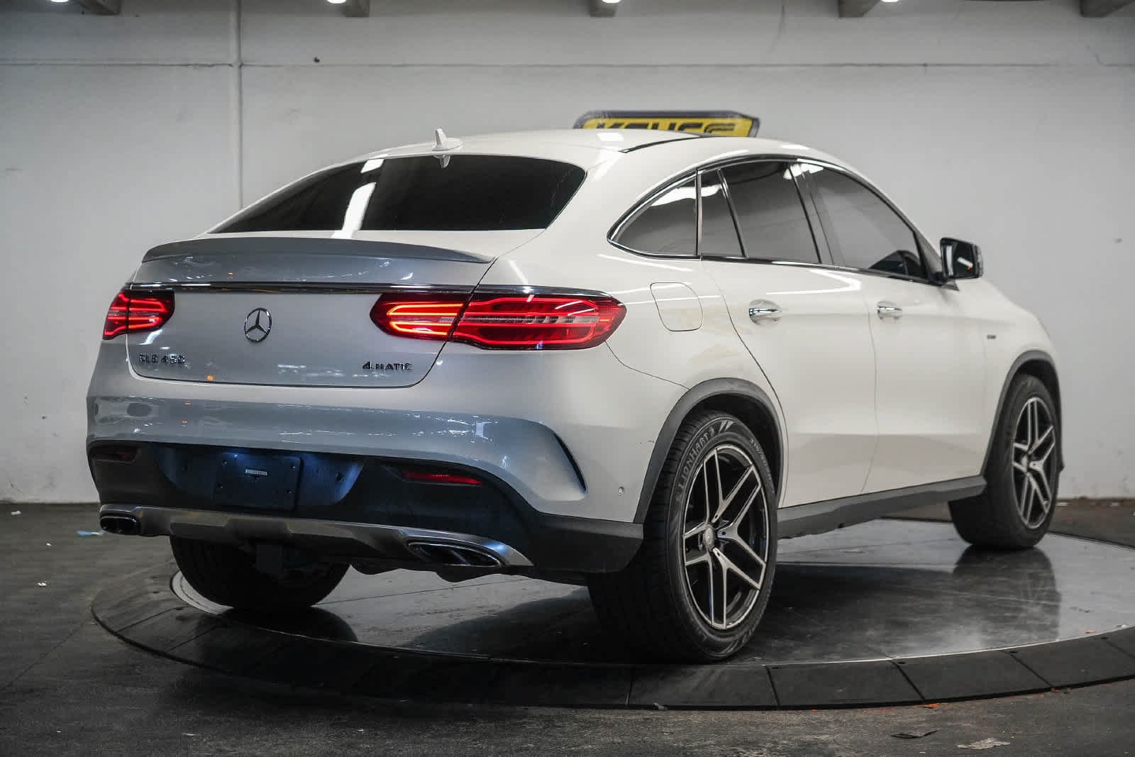 Used 2016 Mercedes-Benz GLE 450 4MATIC Coupe image 4