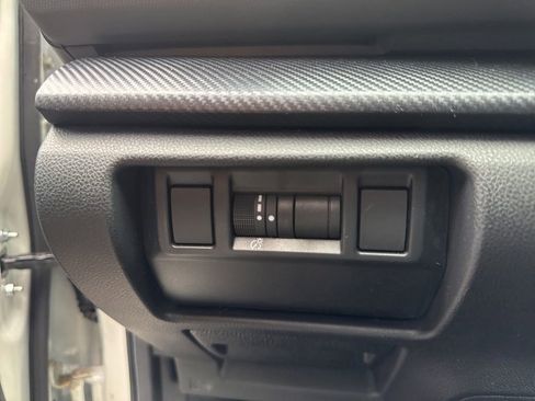 Used 2025 Subaru Crosstrek 2.5i Limited w/ Crosstrek Mirror Package image 20