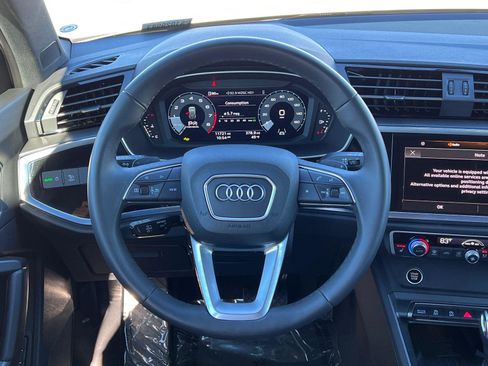 Used 2025 Audi Q3 2.0T Premium w/ Convenience Package image 24