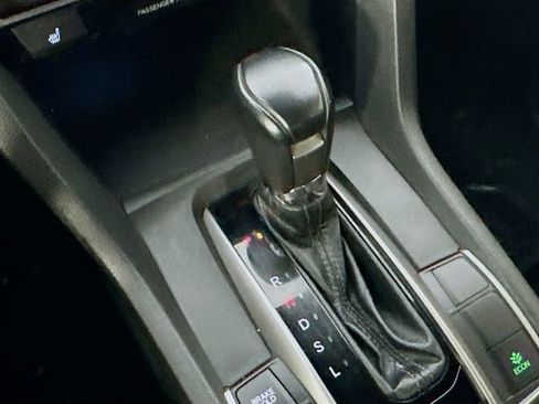 Used 2021 Honda Civic EX image 17
