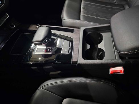 Used 2023 Audi Q5 2.0T Premium w/ Convenience Package image 29