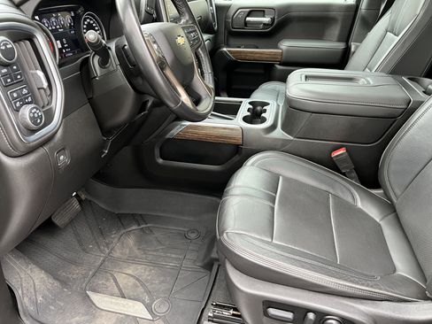 Used 2022 Chevrolet Silverado 1500 High Country w/ Safety Package II image 15