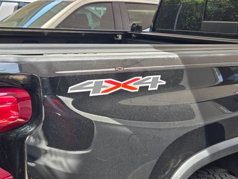 Used 2020 Chevrolet Silverado 2500 LT w/ Texas Edition AWD/4WD image 9