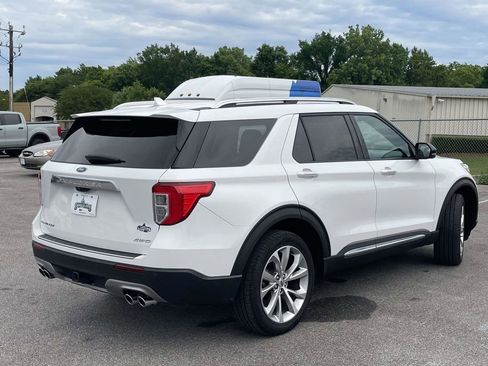 Certified 2023 Ford Explorer Platinum w/ Technology Package AWD/4WD image 3