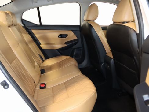 Used 2025 Nissan Sentra SV w/ SV Premium Package image 63