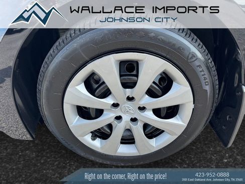 Used 2025 Toyota Corolla LE FWD image 9