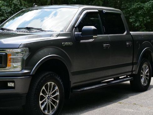 Used 2019 Ford F150 XLT w/ Equipment Group 302A Luxury AWD/4WD image 39