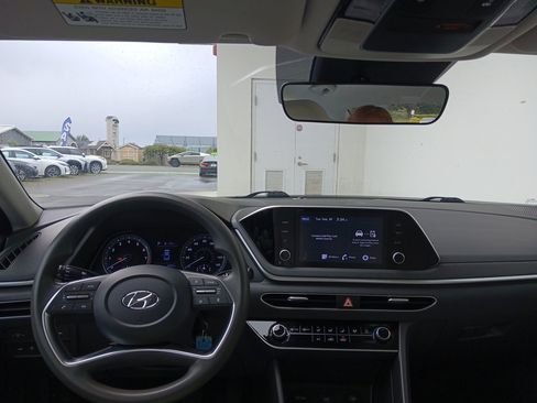 Used 2023 Hyundai Sonata SE w/ Cargo Package image 13