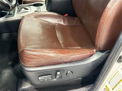 Used 2014 Toyota 4Runner Limited image 17