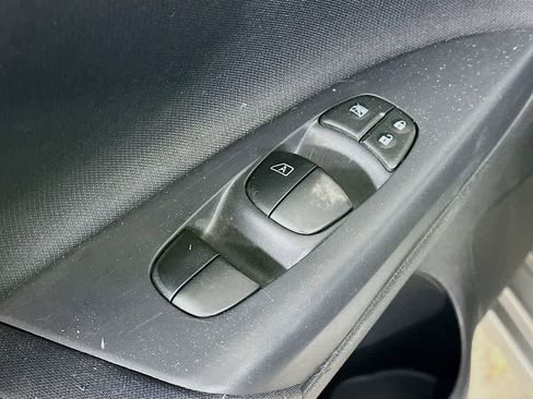 Used 2014 Nissan Sentra SV image 26