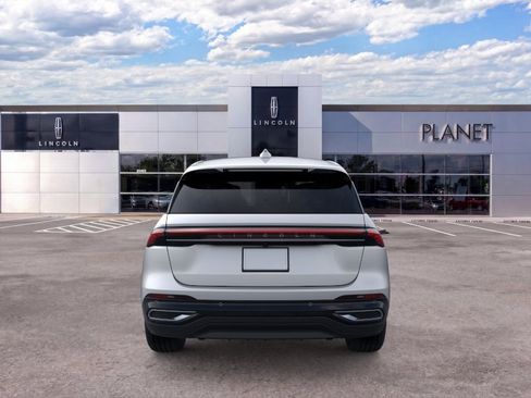 New 2026 Lincoln Nautilus Premier AWD/4WD image 5