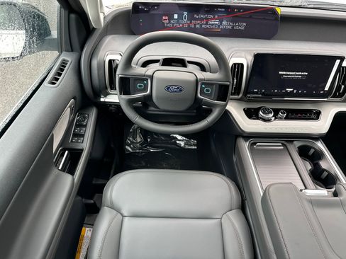 New 2025 Ford Expedition Max Active AWD/4WD image 26