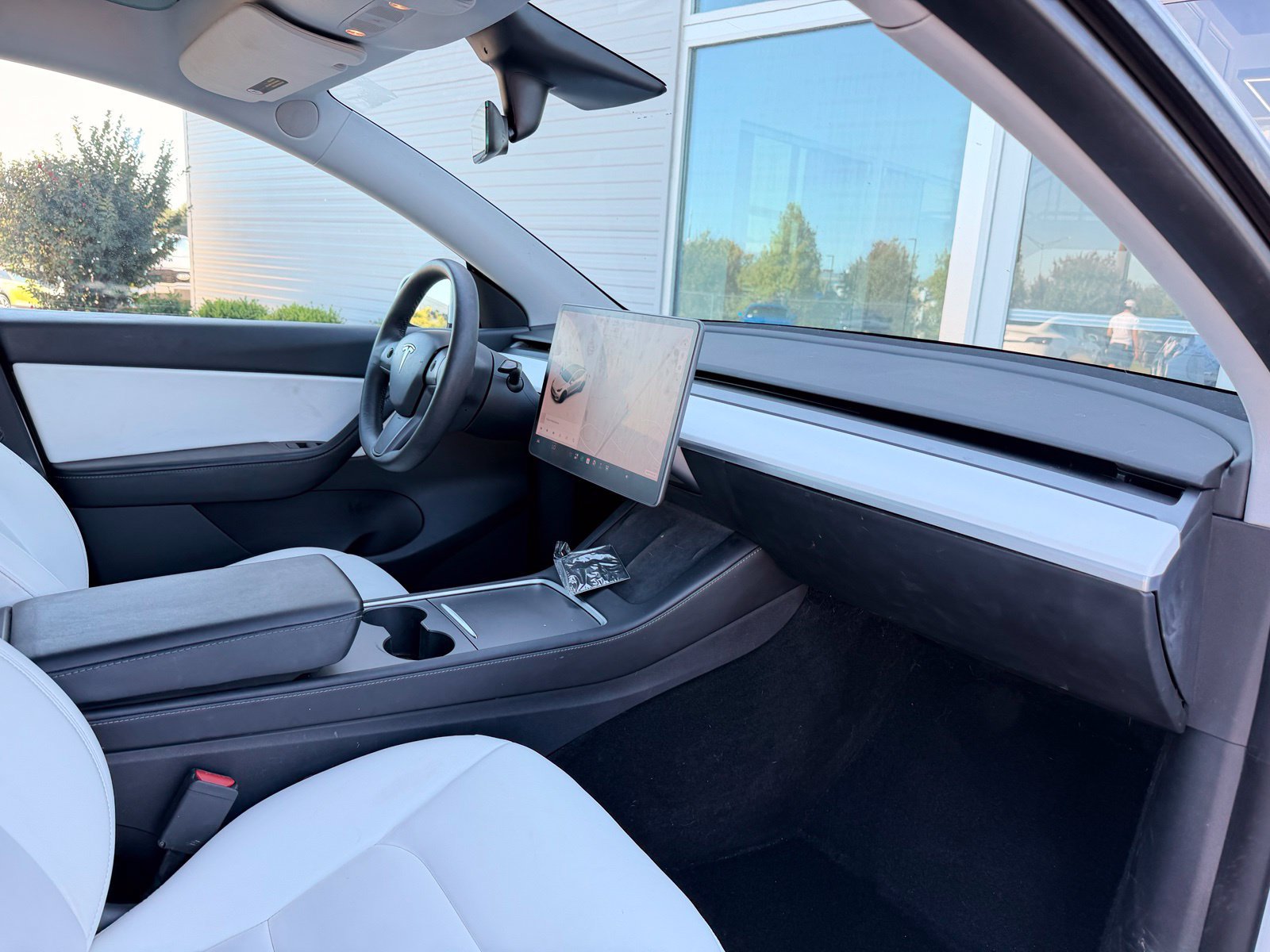 Used 2021 Tesla Model Y Long Range AWD/4WD image 21