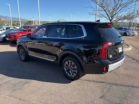 Used 2023 Kia Telluride LX AWD/4WD image 28