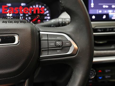 Used 2024 Jeep Compass Latitude AWD/4WD image 15