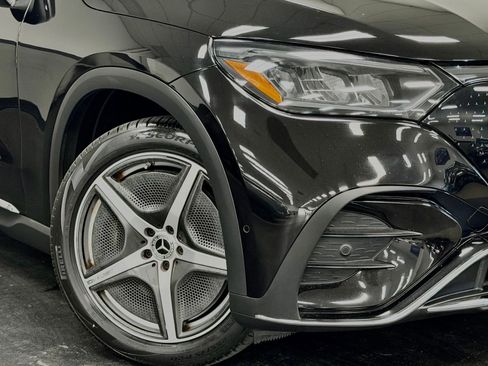 Certified 2023 Mercedes-Benz EQE 500 4MATIC SUV image 4