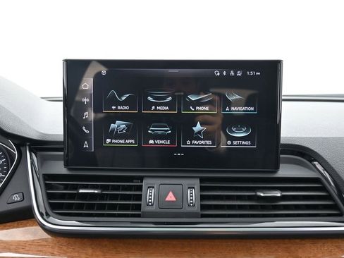 Used 2023 Audi Q5 2.0T Premium AWD/4WD image 11