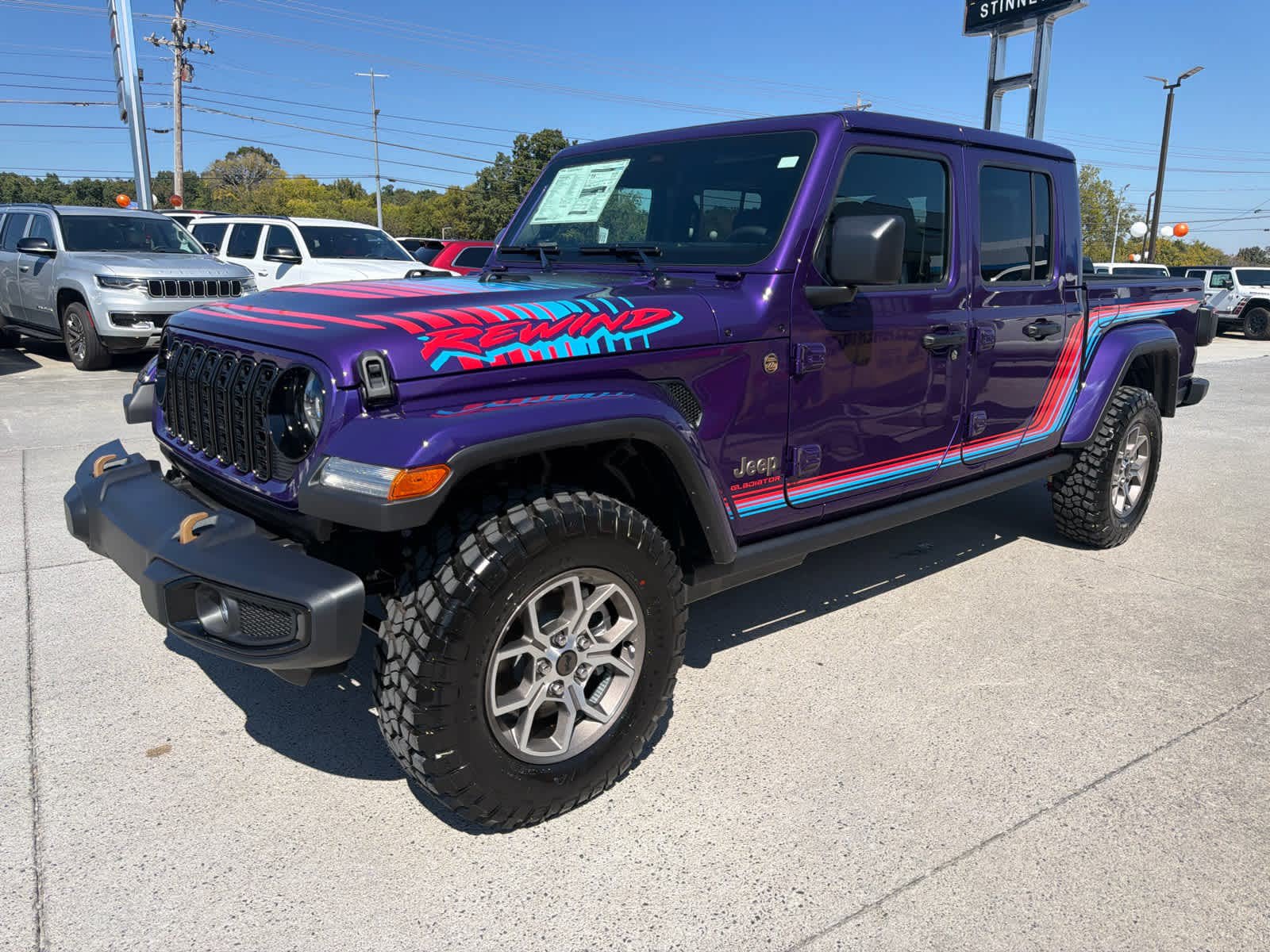 New 2026 Jeep Gladiator Sport AWD/4WD image 1