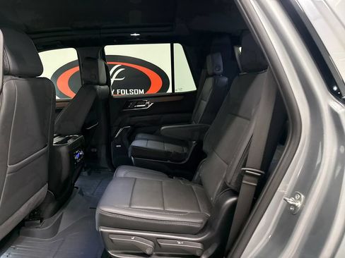 Used 2025 GMC Yukon Denali w/ Sun & Power Step Package RWD image 12