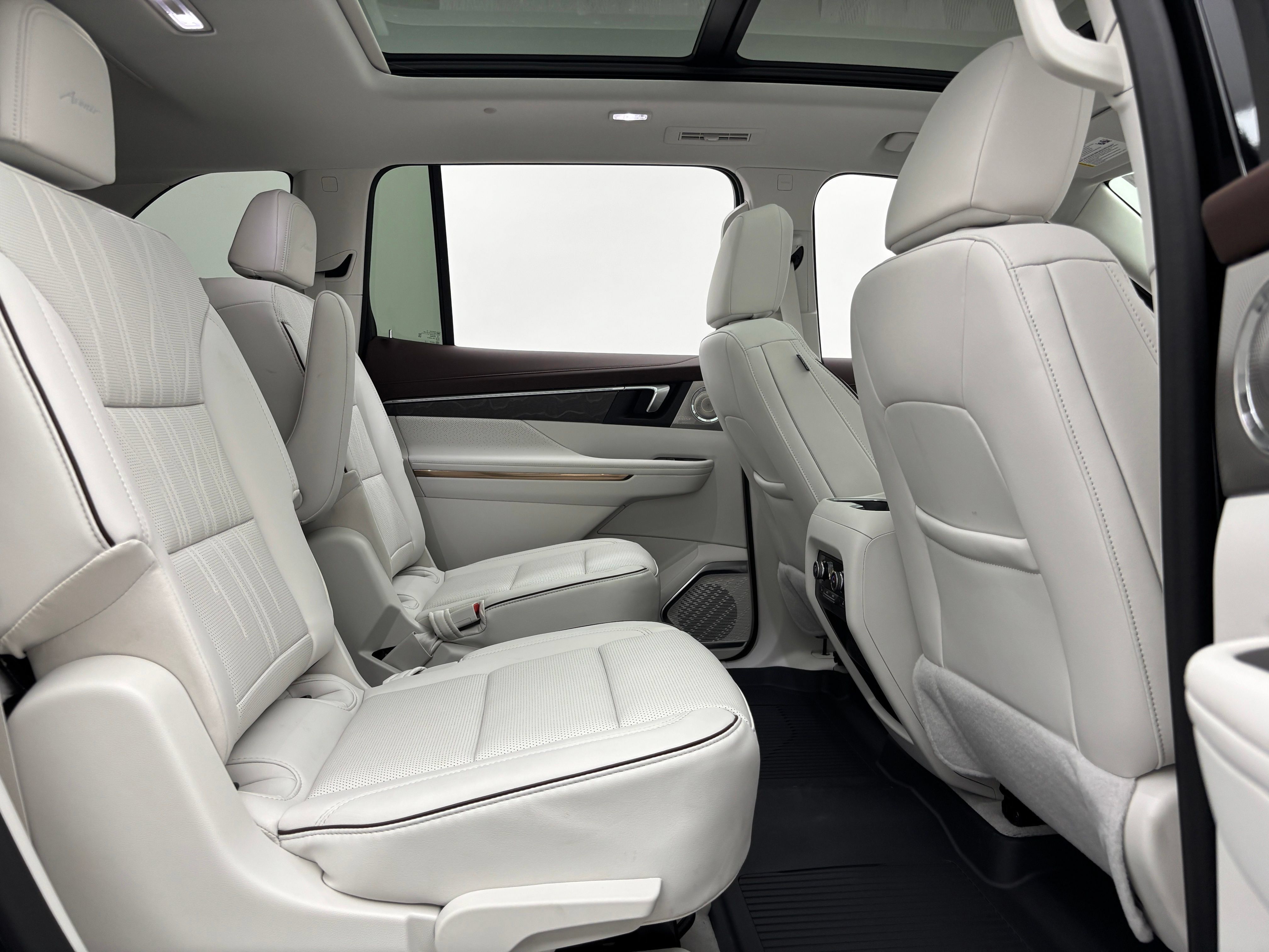 New 2026 Buick Enclave Avenir w/ Super Cruise Package AWD/4WD image 42