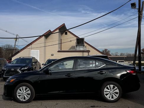 Used 2025 Nissan Sentra S image 7