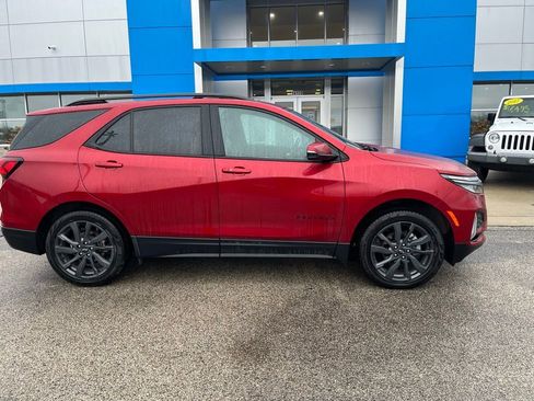 Used 2023 Chevrolet Equinox RS w/ RS Leather Package AWD/4WD image 2