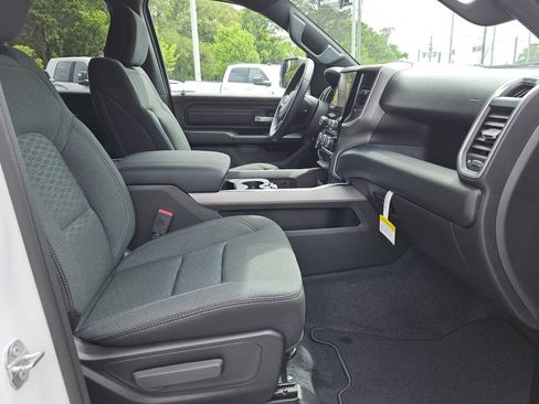 New 2026 RAM 1500 Express AWD/4WD image 15