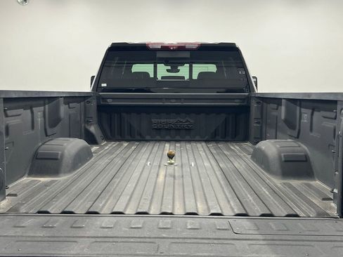 Used 2021 Chevrolet Silverado 3500 High Country w/ Technology Package image 18