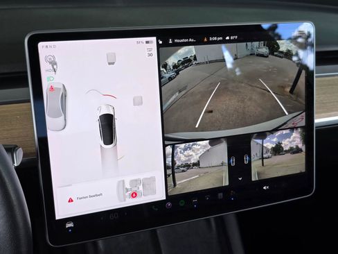 Used 2022 Tesla Model 3 Standard Range image 19