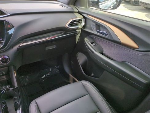 Certified 2021 Chevrolet TrailBlazer ACTIV w/ Technology Package image 19