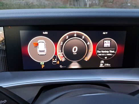 New 2026 Volkswagen Tiguan SE FWD image 19