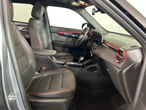 Used 2024 Chevrolet TrailBlazer RS w/ Convenience Package AWD/4WD image 28