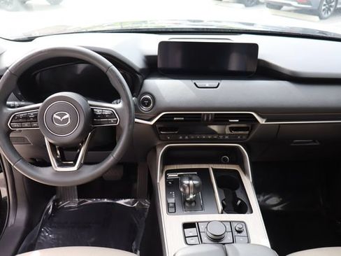 Used 2024 MAZDA CX-90 Plug-In Hybrid w/ Preferred AWD/4WD image 32