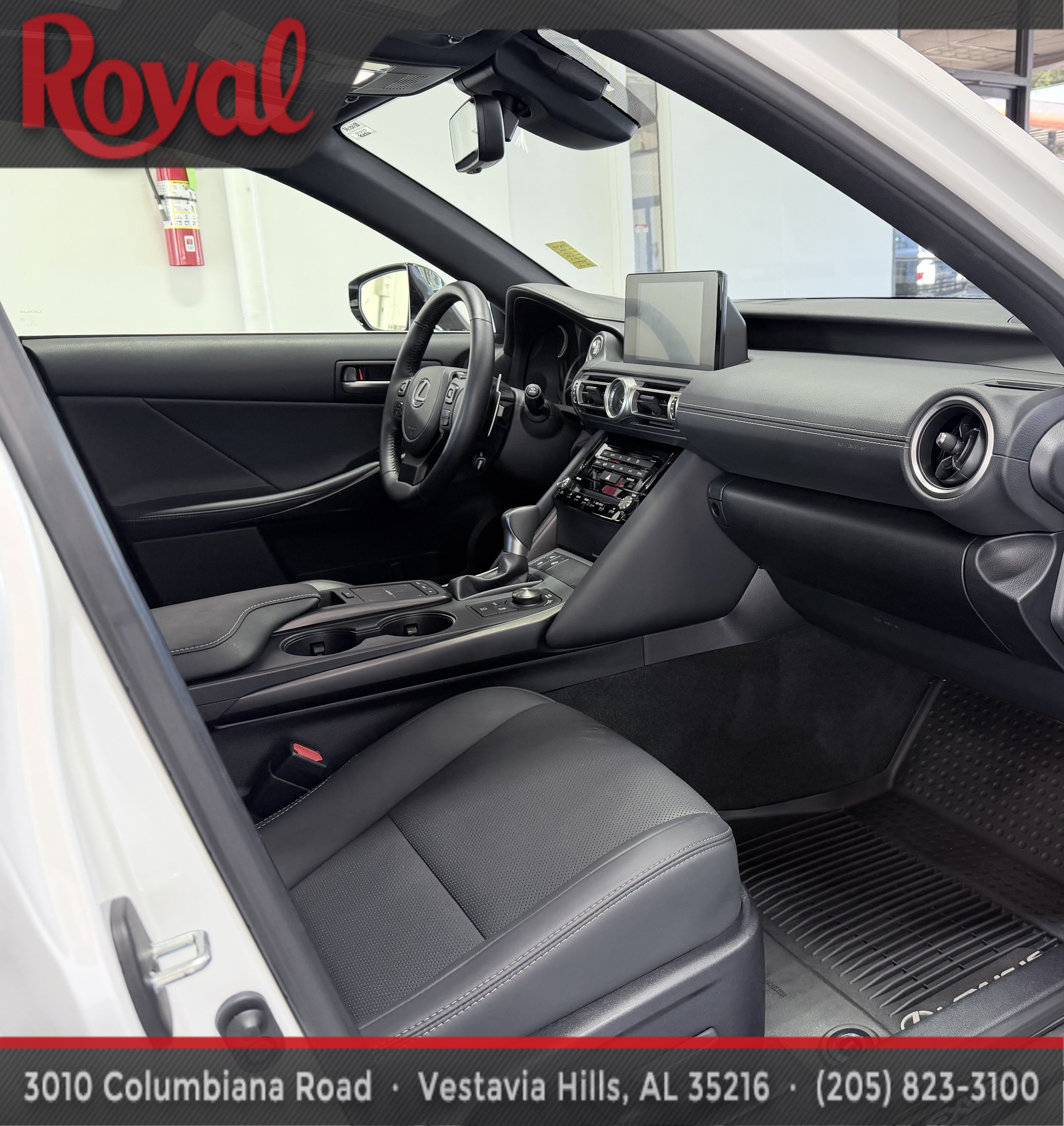 Used 2022 Lexus IS 300 AWD w/ Comfort Package image 16