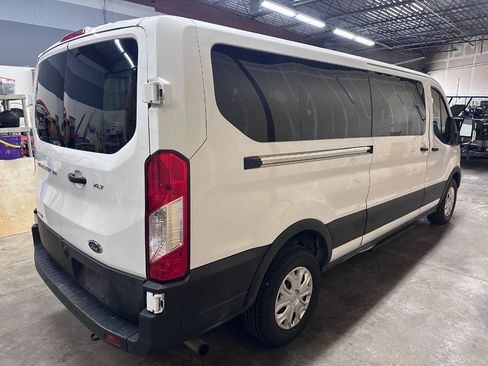 Used 2023 Ford Transit 350 XLT RWD image 3