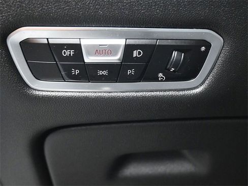 Certified 2023 BMW X7 xDrive40i w/ M Sport Package image 20