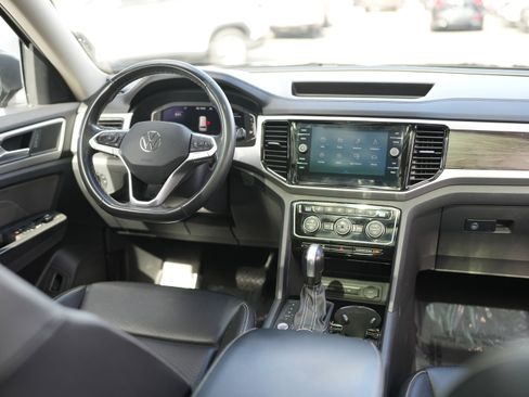 Used 2022 Volkswagen Atlas SE w/ Panoramic Sunroof Package image 28