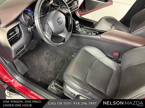 Used 2019 Toyota C-HR Limited FWD image 20