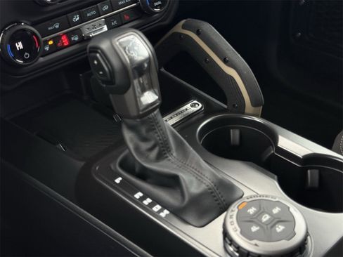 New 2025 Ford Bronco Badlands image 61