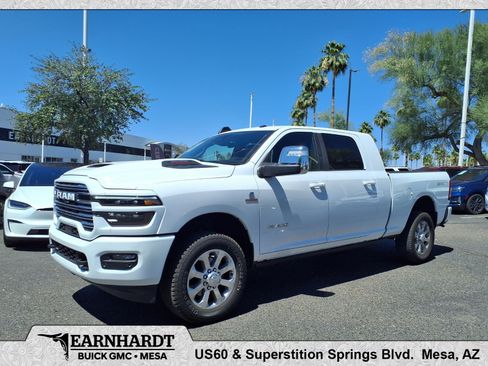 Used 2025 RAM 3500 Laramie AWD/4WD image 1