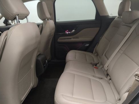 Used 2021 Lincoln Corsair FWD image 18