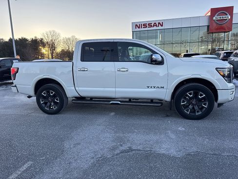 Certified 2024 Nissan Titan Platinum Reserve w/ Moonroof Package image 2