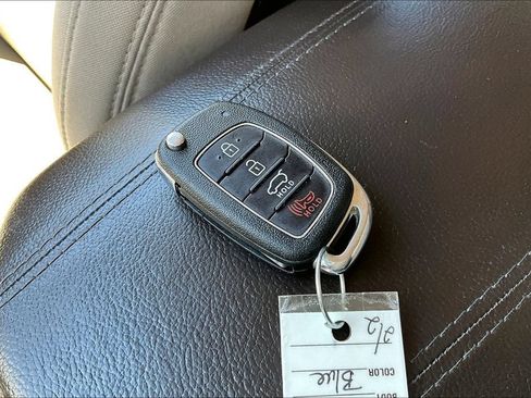 Used 2017 Hyundai Santa Fe Sport FWD image 12