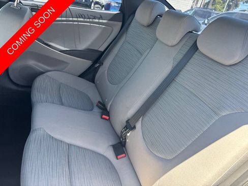 Used 2016 Hyundai Accent SE w/ Option Group 02 FWD image 12