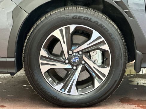 Used 2025 Subaru Crosstrek 2.0i Premium image 34