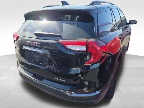 Used 2023 GMC Terrain AT4 image 4