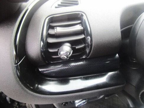 Used 2016 MINI Cooper Clubman image 28